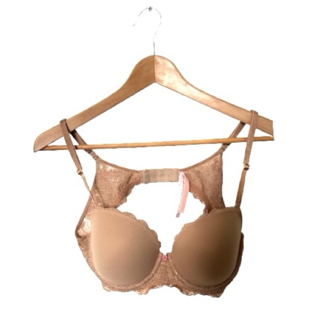 Victoria’s Secret Lace Trimmed Underwire Bra in Beige 36B Dream Angels